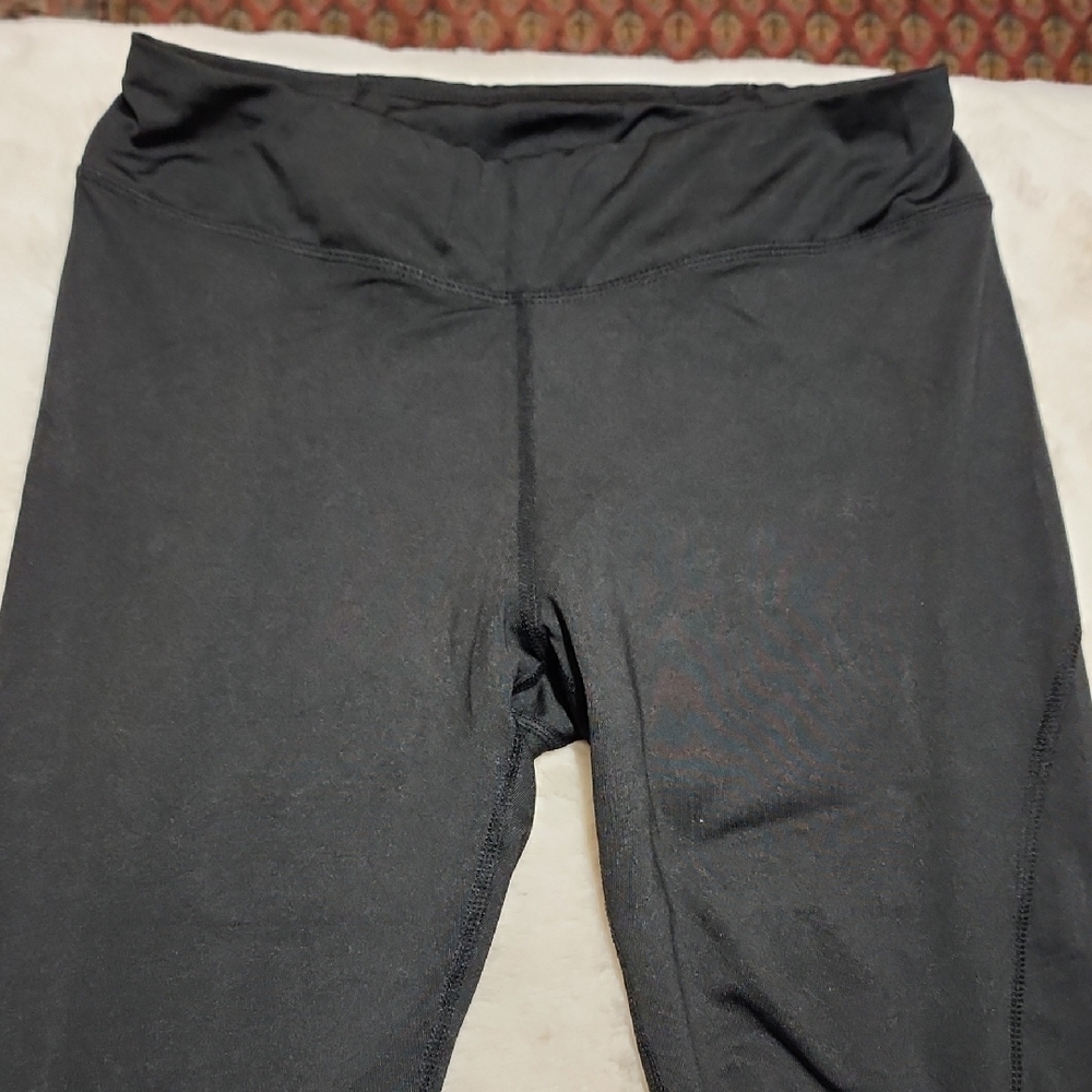 Zone Pro Black Activewear Leggings. SIZE SMALL.